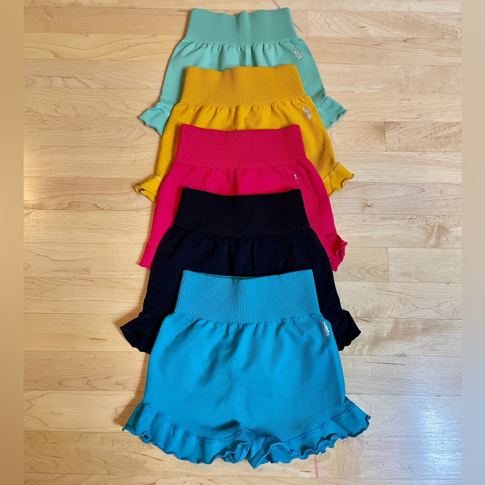 Free People - BUNDLE of 5 Shorts - Ribbed Movement Shorts